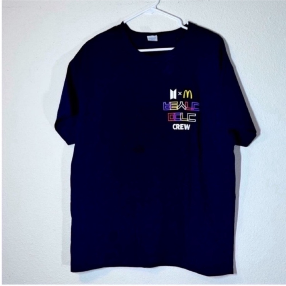 Stylish Navy Graphic Tee